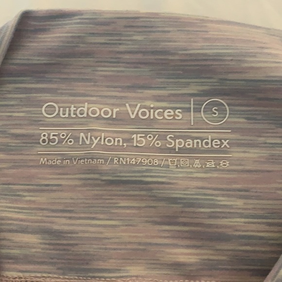 Outdoor Voices Freeform Flow 7/8 leggings - Picture 3 of 6